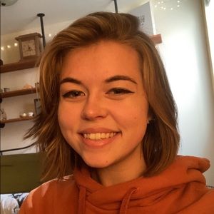 Meet your Posher, Ava